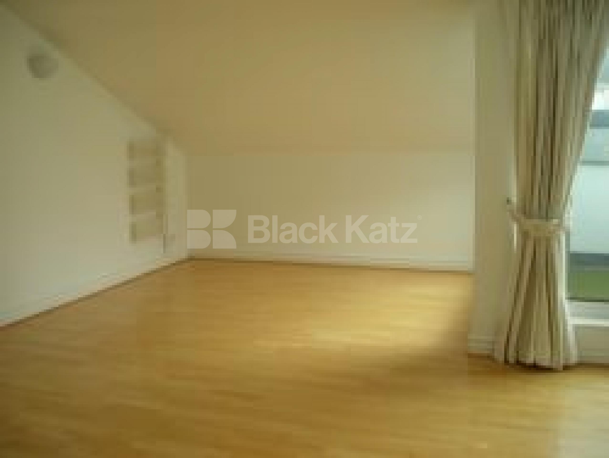 			3 Bedroom, 1 bath, 1 reception Flat			 Gloucester Avenue, PRIMROSE HILL NW1 nw1